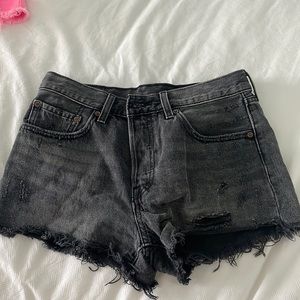 Black Levi 501 jean shorts
